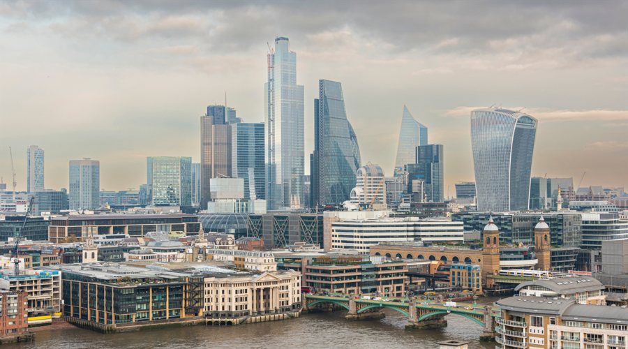 英镑/美元保持强劲，英央行利率决策前展现积极趋势；